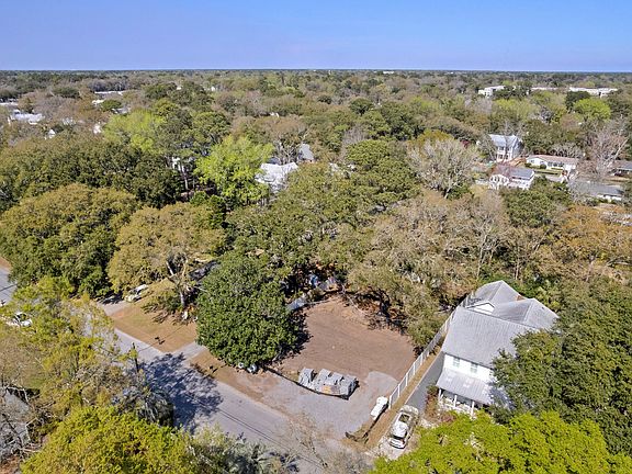 2nd image of 1428 Goblet Ave