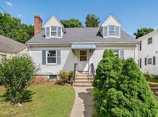 14 Hamilton Rd, Waltham, MA 02453