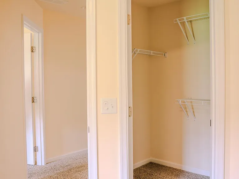 441 Woodbark Ct — Photo 34