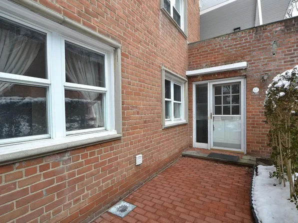 200 S Middle Neck Road #G3, Great Neck, NY 11021