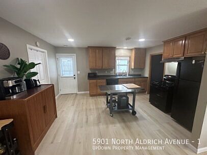 4th image of 5901 Aldrich Ave N #1