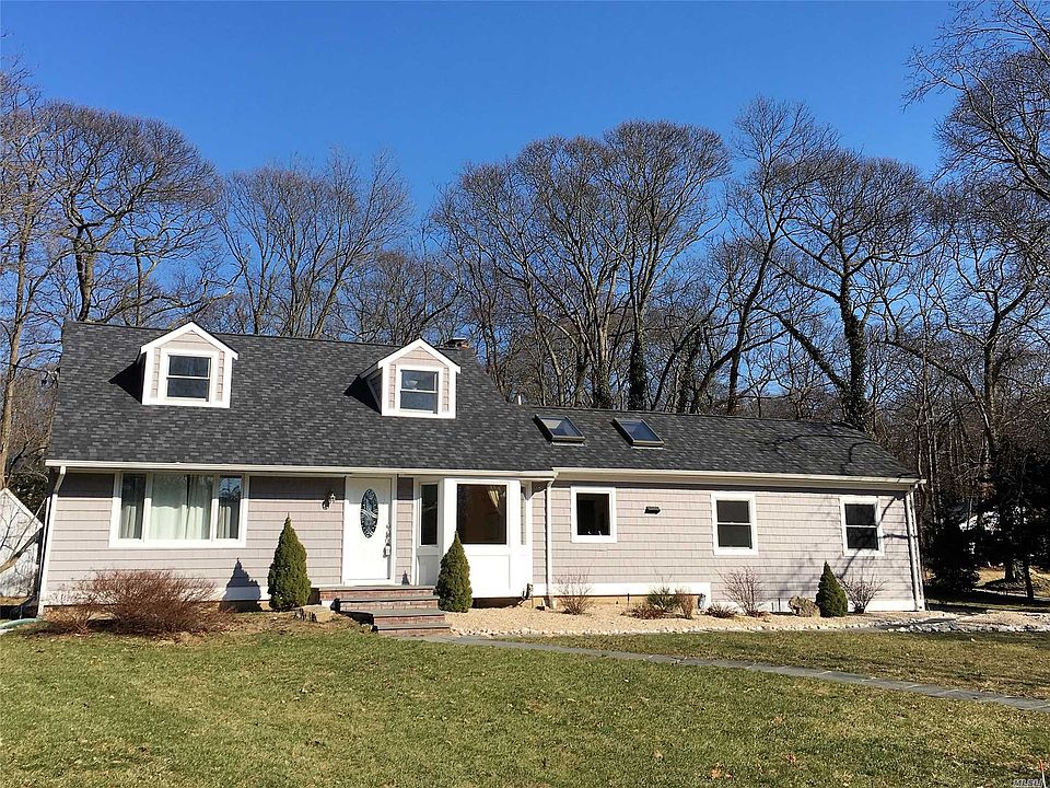 1st image of 1 Elm Ln