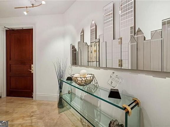 4th image of 750 Park Ave NE APT 6S