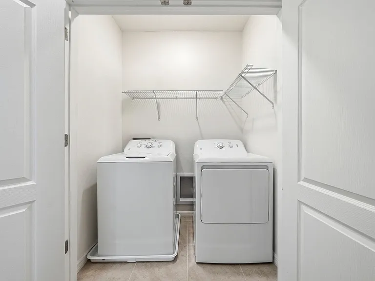 986 Lido Dr — Photo 10