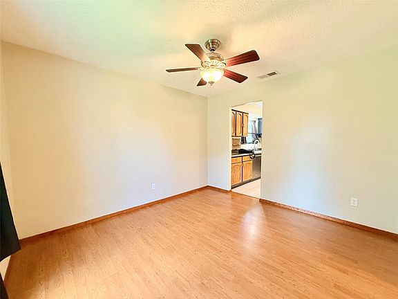 4th image of 2410 Point Comfort Ct
