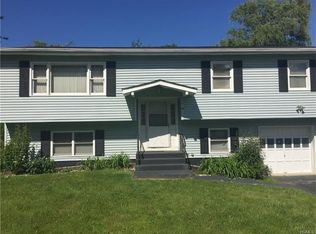 14 Beth Dr, Middletown, NY 10941