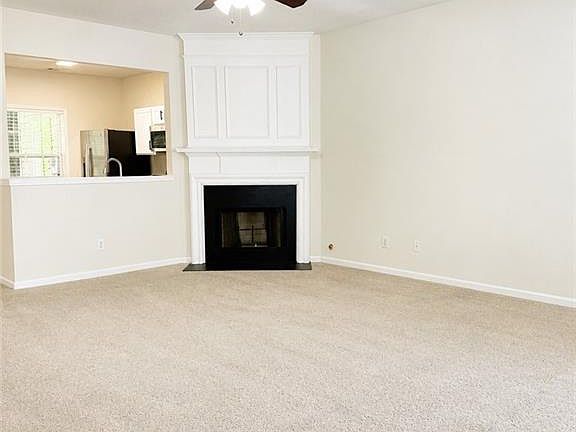 2nd image of 9155 Nesbit Ferry Rd Unit 82