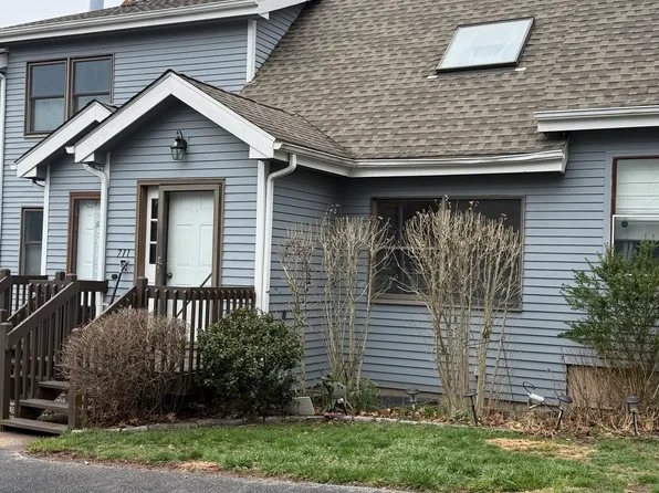 711 Lake Vista Drive #711, East Hampton, CT 06424