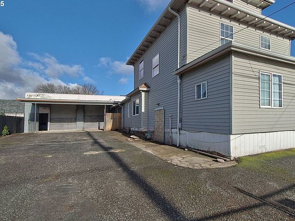5th image of 8523 SE Stark St
