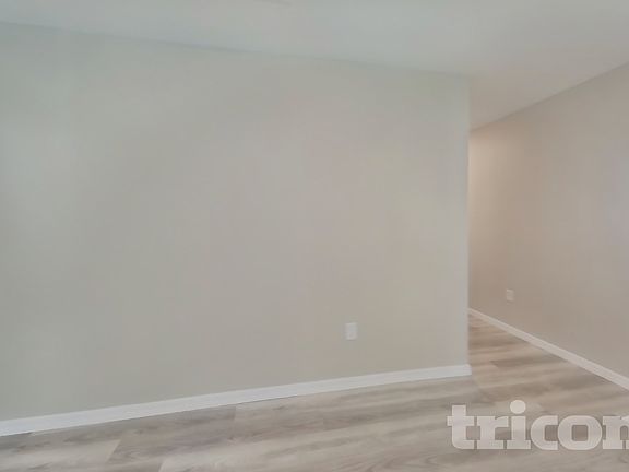 3rd image of 7081 Broad River Ave