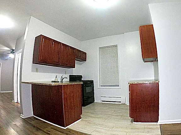 2nd image of 350 Princeton Ave APT 1