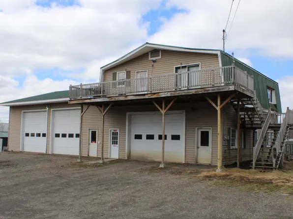 1010 Mapleton Road, Mapleton, ME 04757