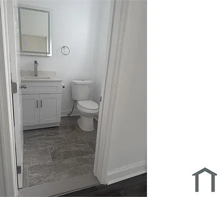 6 bed, 2400 sqft, $4,350 — Photo 3