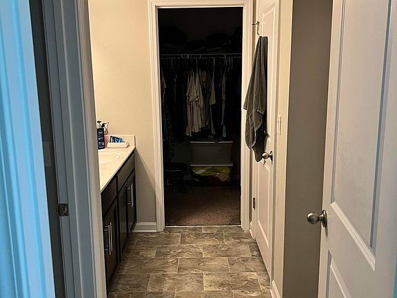4th image of 213 Sawmill Forest Ct