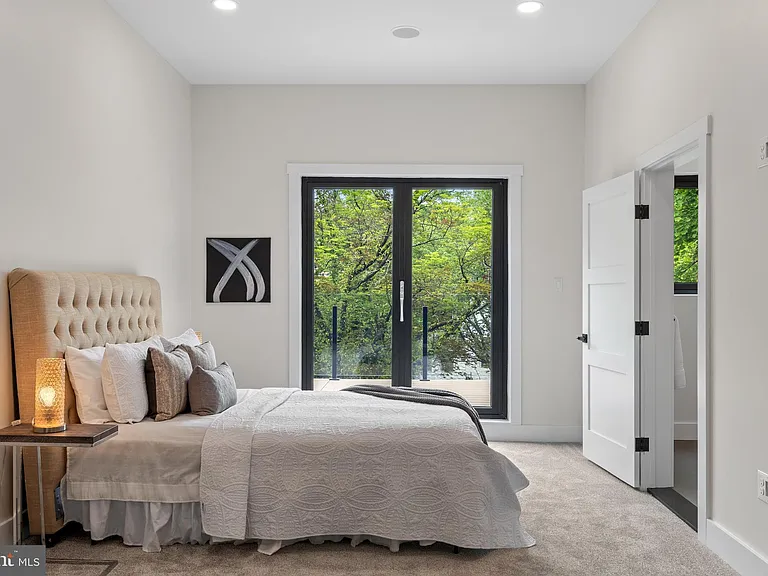 354 Winding Way — Photo 73