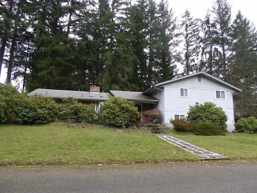 1st image of 206 San Mar Dr NE