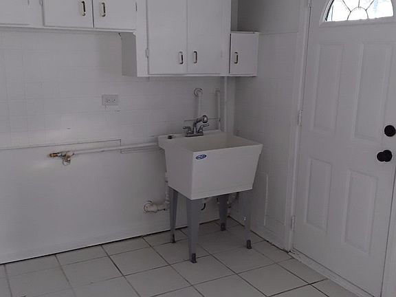 2nd image of 12529 S Elizabeth St