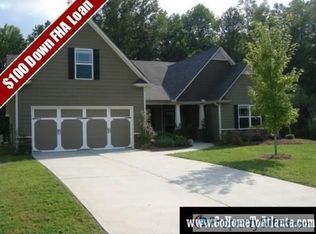 363 Castle Top Ln, Lawrenceville, GA 30045
