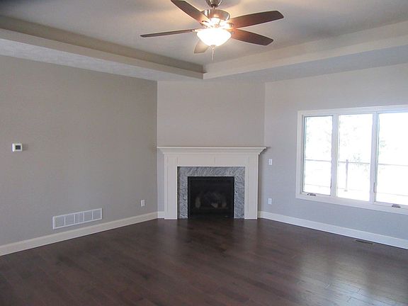 4th image of 3815 Meadow Way Trl