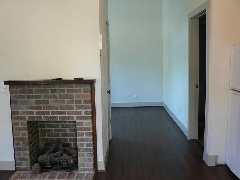 426 SE 2nd St #B — Photo 12