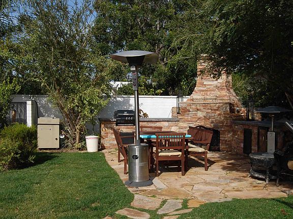 Great Place to Entertain!