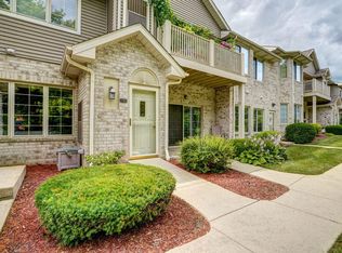 925 Hunter Dr UNIT 44, Racine, WI 53406