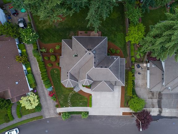 5th image of 1308 NE 148th Pl