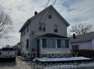 218 Morris Ave FLOOR 2, Pawtucket, RI 02860