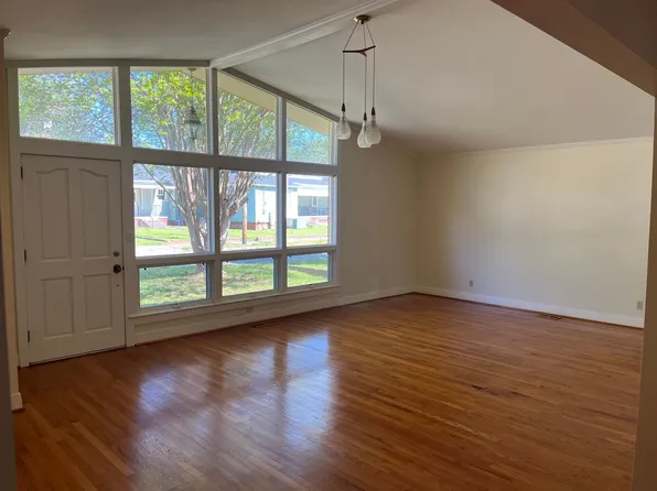 948 Cline St, Newberry, SC 29108