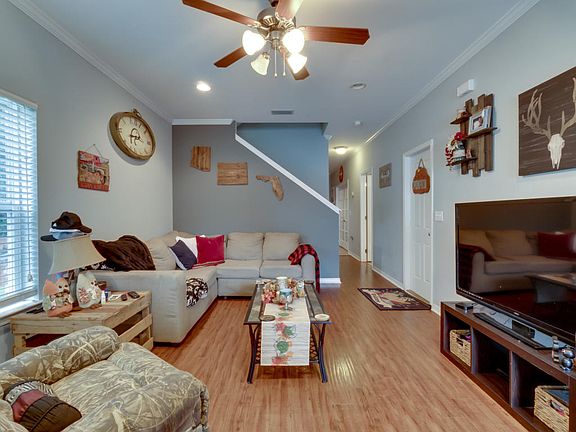 4th image of 1470 Bentley Cir #7