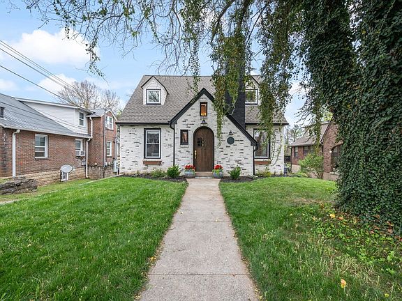 3rd image of 907 Myers Ave