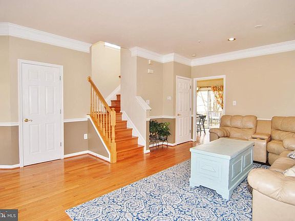 4th image of 9401 Birchwood Ct W