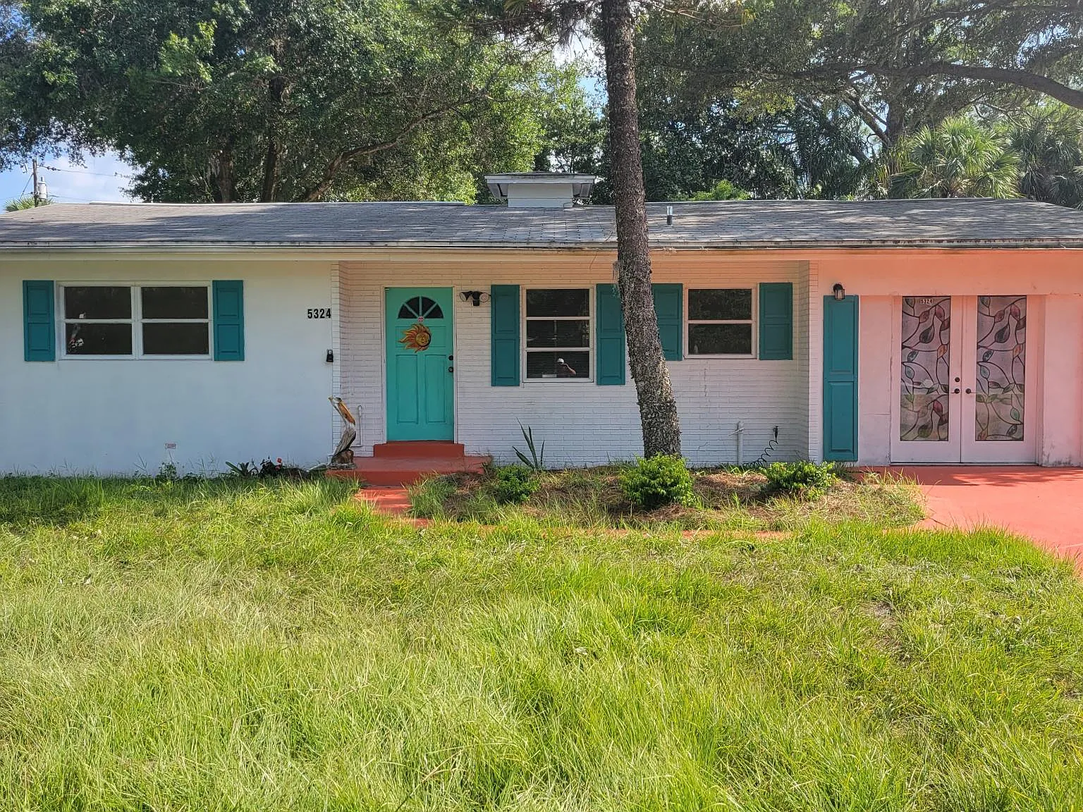 5324 Luna Vista Dr — Photo 1