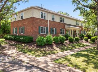 9074 W Swan Cir, Saint Louis, MO 63144