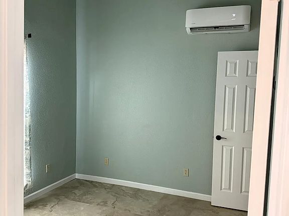 5th image of 3846 Fruitland Rd