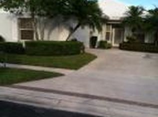8612 Wakefield Dr, Palm Beach Gardens, FL 33410