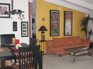 6113 N Winchester Ave APT 3B, Chicago, IL 60660