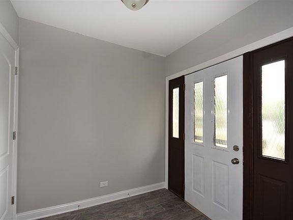 2nd image of 14949 El Vista Ave