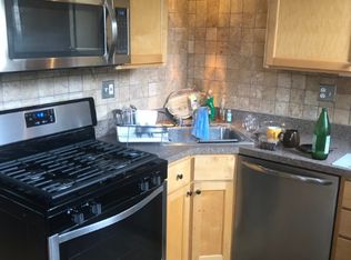 7404 N Greenview Ave #2S, Chicago, IL 60626