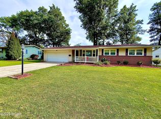 817 Brendonwood Dr, Lima, OH 45801