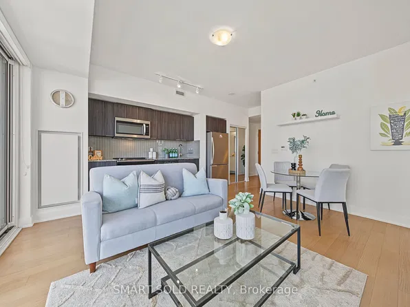 30 Shore Breeze Dr #2313, Toronto, ON M8V 0J1