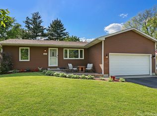 607 S Broadway St, McHenry, IL 60050