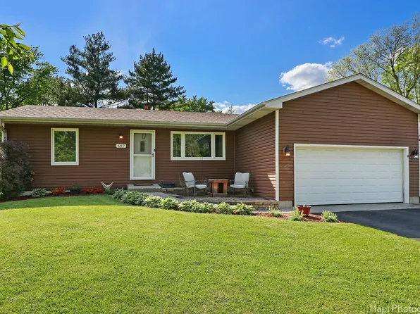 607 S Broadway St, McHenry, IL 60050