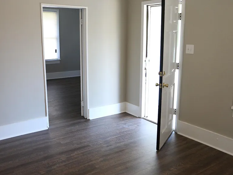 1857 Beech St — Photo 16
