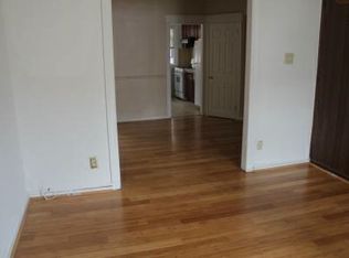 5932 Elsinore St, Philadelphia, PA 19120