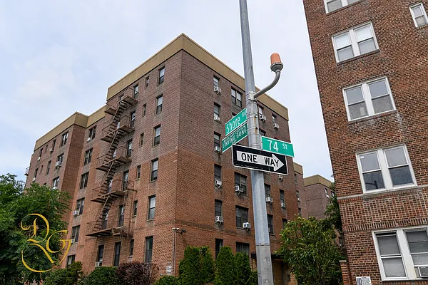 Sold by Dorsa Group | media 30