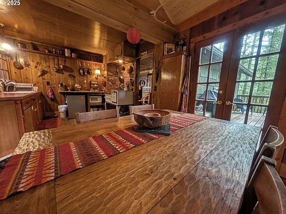 15th image of this home