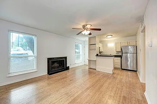 1000 W 26th St #113 Photo 1
