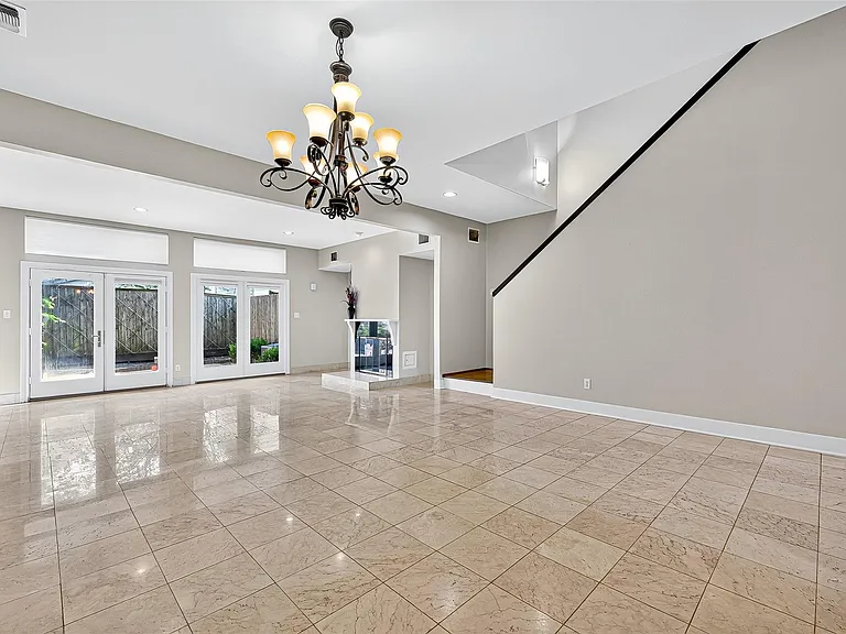 3027 Bissonnet St — Photo 10
