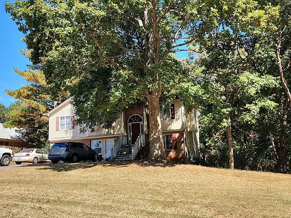 2nd image of 22 Westminster Dr SW